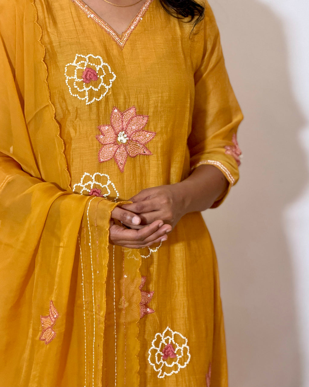 Saffron Bloom Set
